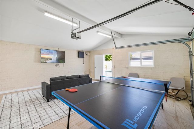 1320 N Catalina, Burbank, CA 91505