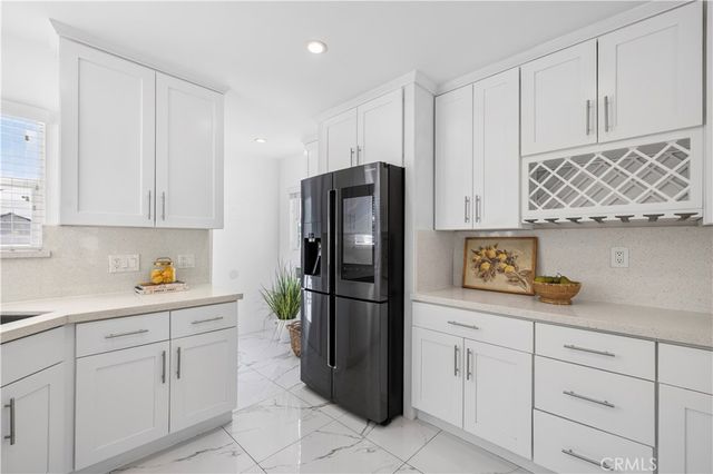 1320 N Catalina, Burbank, CA 91505