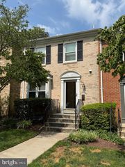 10240 ARIZONA CIR #33, Bethesda, MD 20817