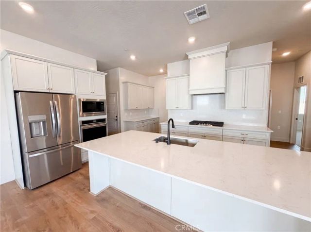 2262 N Marion, Clovis, CA 93619