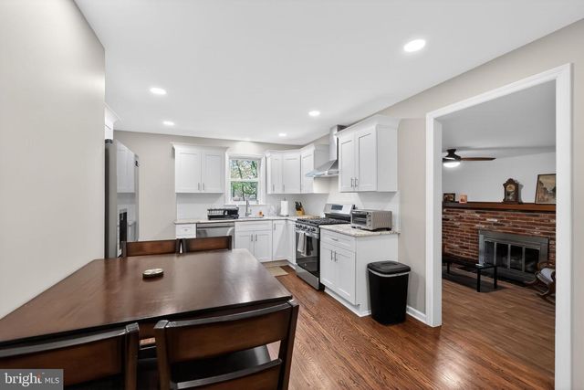 29 WHITE BIRCH RD, Blackwood, NJ 08012