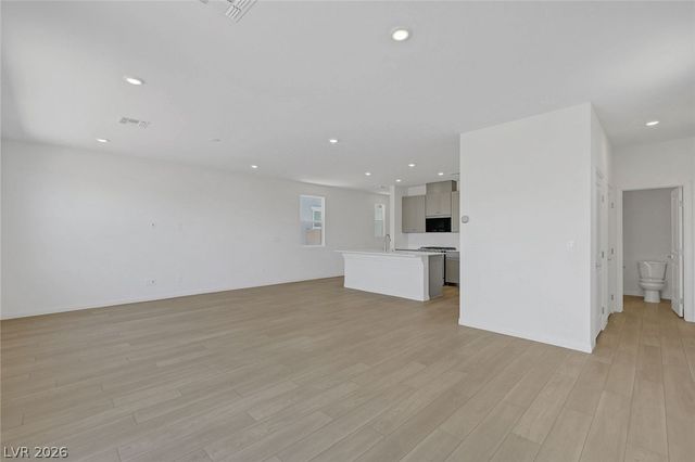 7086 Parkallen Avenue, Las Vegas, NV 89113