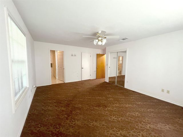 1518 County Road 307, El Campo, TX 77437