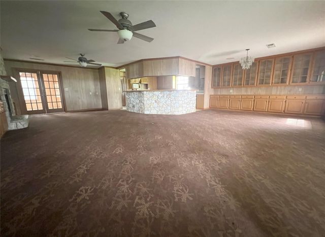 1518 County Road 307, El Campo, TX 77437