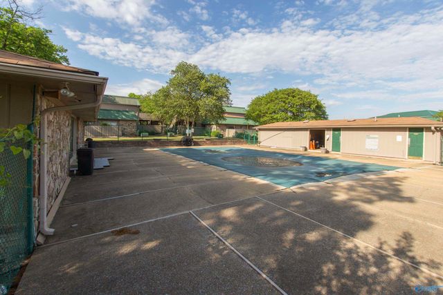 2225 Golf Road SW 509, Huntsville, AL 35802