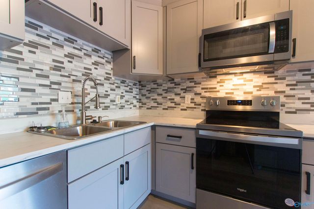 2225 Golf Road SW 509, Huntsville, AL 35802