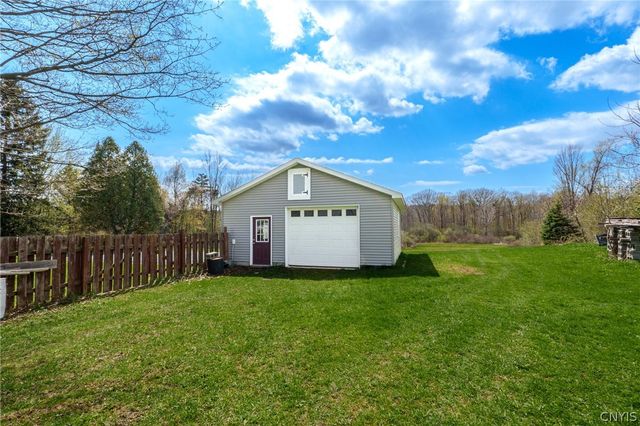 4111 Watervale Road, Pompey, NY 13104