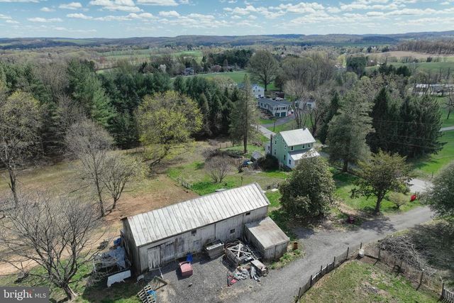 861 POFF ROAD, York, PA 17406