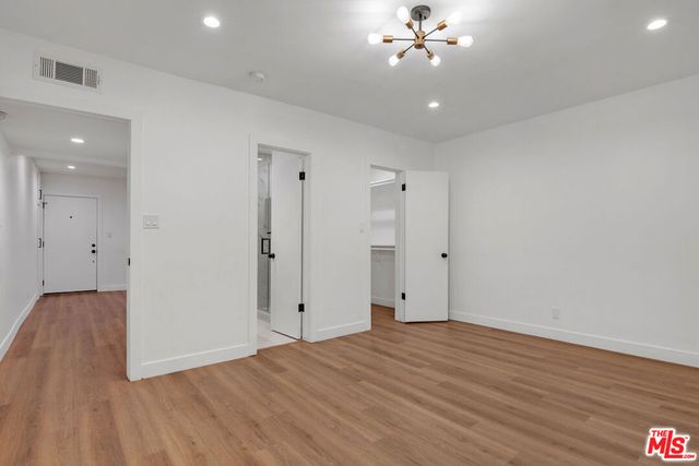 950 Havenhurst Drive 6, West Hollywood, CA 90046