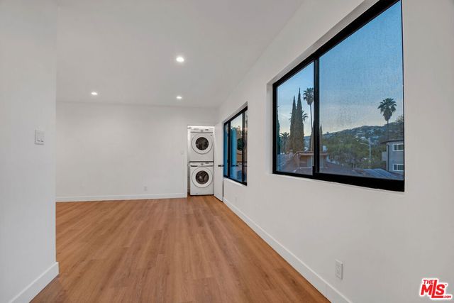 950 Havenhurst Drive 6, West Hollywood, CA 90046