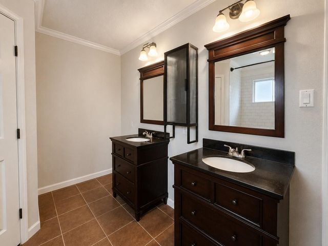 9734 Willmont Road, La Porte, TX 77571