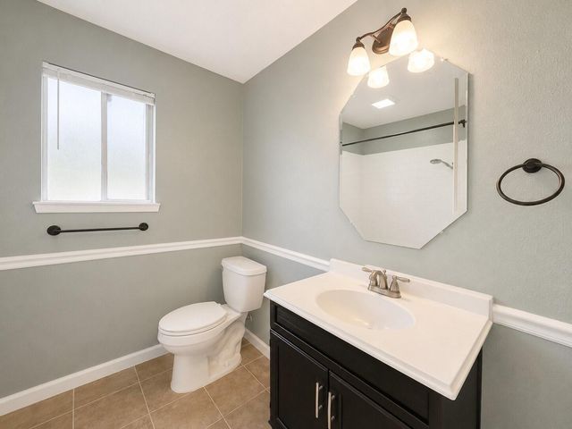9734 Willmont Road, La Porte, TX 77571