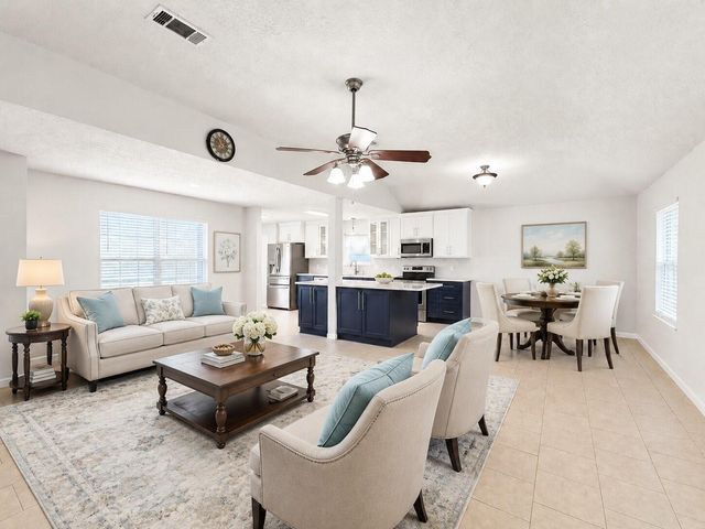 9734 Willmont Road, La Porte, TX 77571