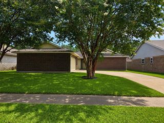 9734 Willmont Road, La Porte, TX 77571