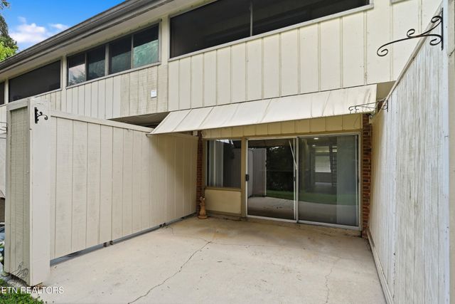 2806 Suncrest Rd Apt 4, Pigeon Forge, TN 37863
