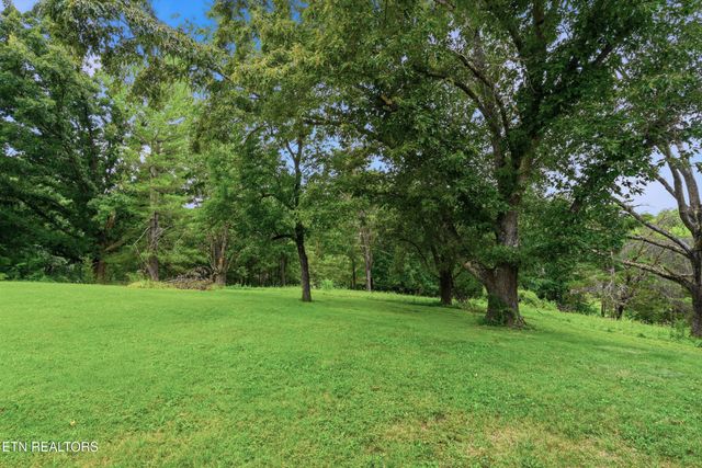2806 Suncrest Rd Apt 4, Pigeon Forge, TN 37863