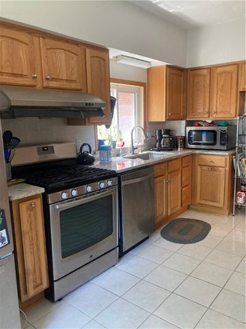 6492 Monitor St, Squirrel Hill, PA 15217