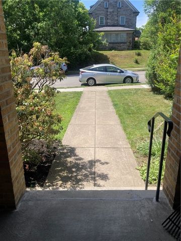 6492 Monitor St, Squirrel Hill, PA 15217