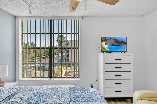 17 Royal Palm Way 3010, Boca Raton, FL 33432