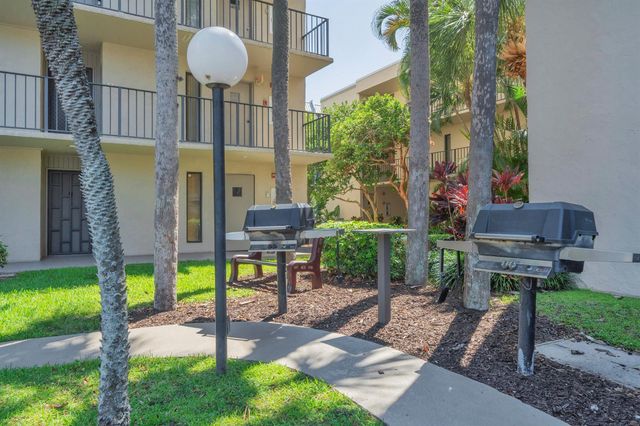 17 Royal Palm Way 3010, Boca Raton, FL 33432