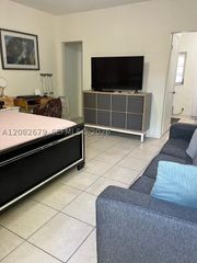 730 SW 10th St 1, Miami, FL 33130