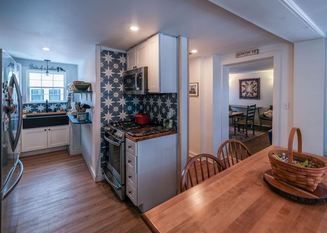 11 Pleasant Street, Ludlow, VT 05149