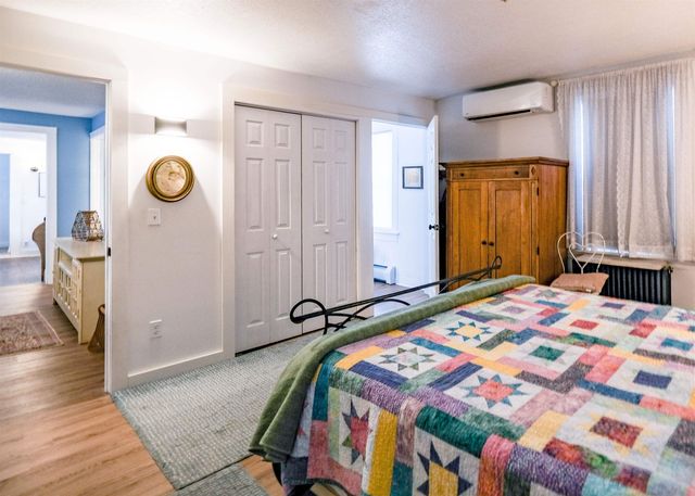 11 Pleasant Street, Ludlow, VT 05149