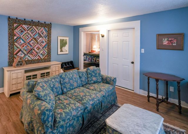 11 Pleasant Street, Ludlow, VT 05149