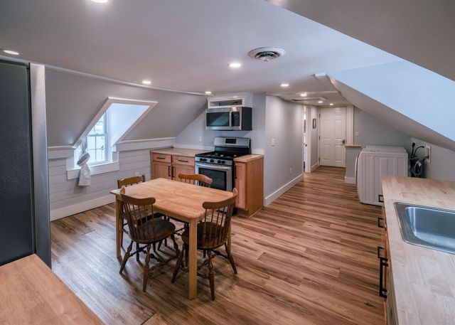 11 Pleasant Street, Ludlow, VT 05149