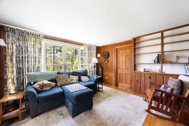 48 Longview Street, Palmer, MA 01069