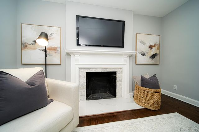 17344 WISCONSIN Street, Detroit, MI 48221