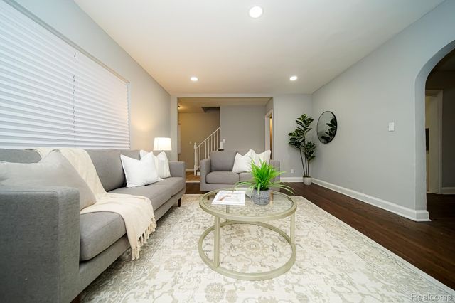 17344 WISCONSIN Street, Detroit, MI 48221