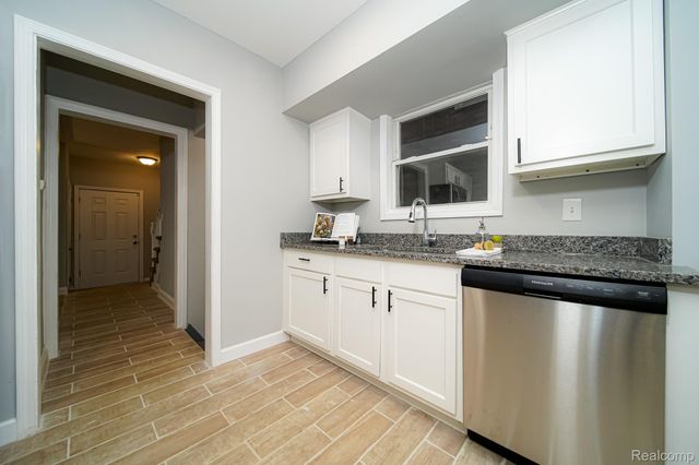 17344 WISCONSIN Street, Detroit, MI 48221