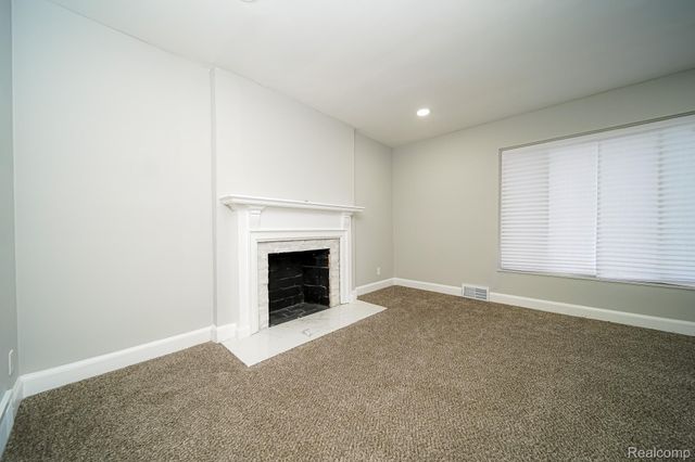 17344 WISCONSIN Street, Detroit, MI 48221