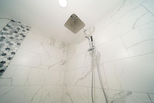 17344 WISCONSIN Street, Detroit, MI 48221