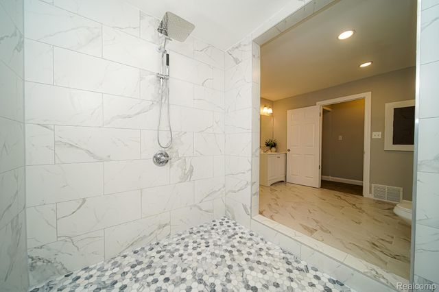 17344 WISCONSIN Street, Detroit, MI 48221