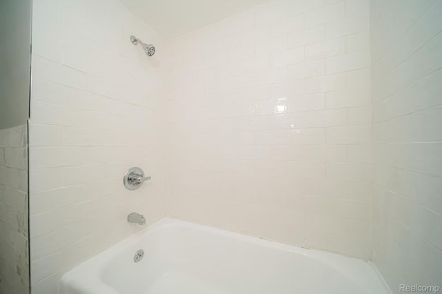 17344 WISCONSIN Street, Detroit, MI 48221