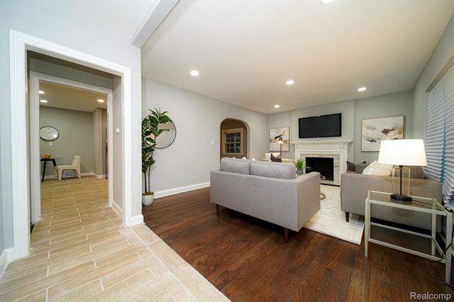 17344 WISCONSIN Street, Detroit, MI 48221