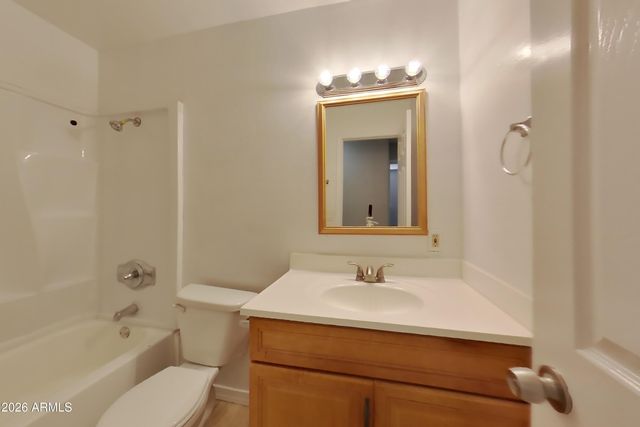 3234 W LARKSPUR Drive, Phoenix, AZ 85029