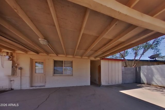 3234 W LARKSPUR Drive, Phoenix, AZ 85029