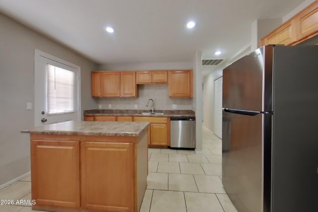 3234 W LARKSPUR Drive, Phoenix, AZ 85029