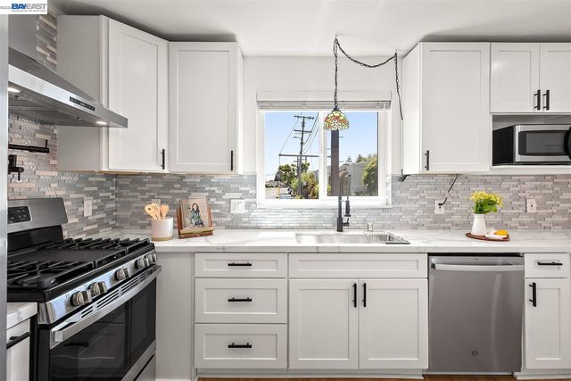 2807 Downer Ave, Richmond, CA 94804