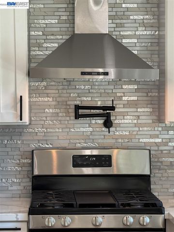 2807 Downer Ave, Richmond, CA 94804