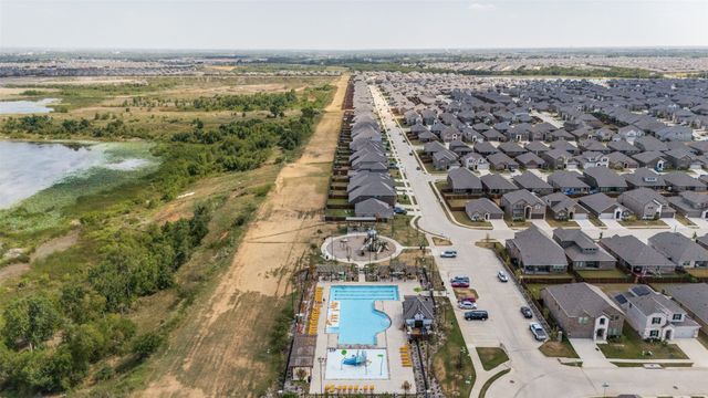 3816 Blacksmith Road, Aubrey, TX 76227