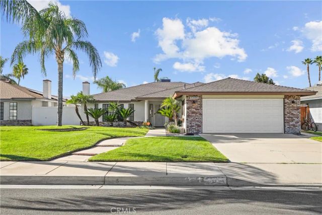 42095 Acacia Avenue, Hemet, CA 92544