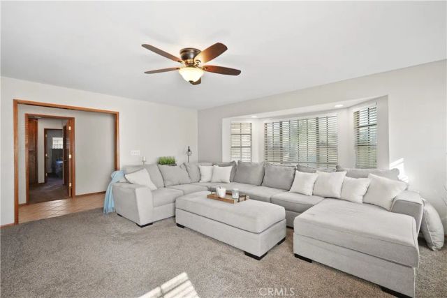 42095 Acacia Avenue, Hemet, CA 92544