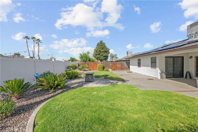 42095 Acacia Avenue, Hemet, CA 92544