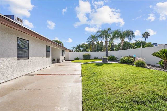 42095 Acacia Avenue, Hemet, CA 92544