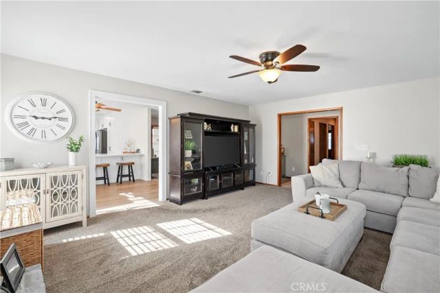 42095 Acacia Avenue, Hemet, CA 92544
