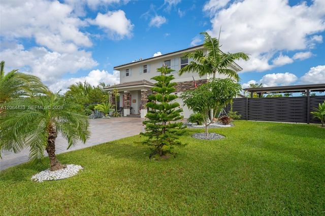 19815 SW 132nd Ct, Miami, FL 33177